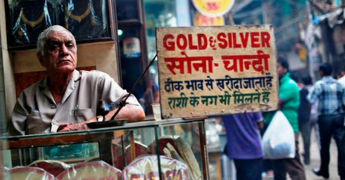 shopping streets of mumbai